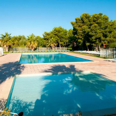 Goelia Cap Bleu Aparthotel 3*